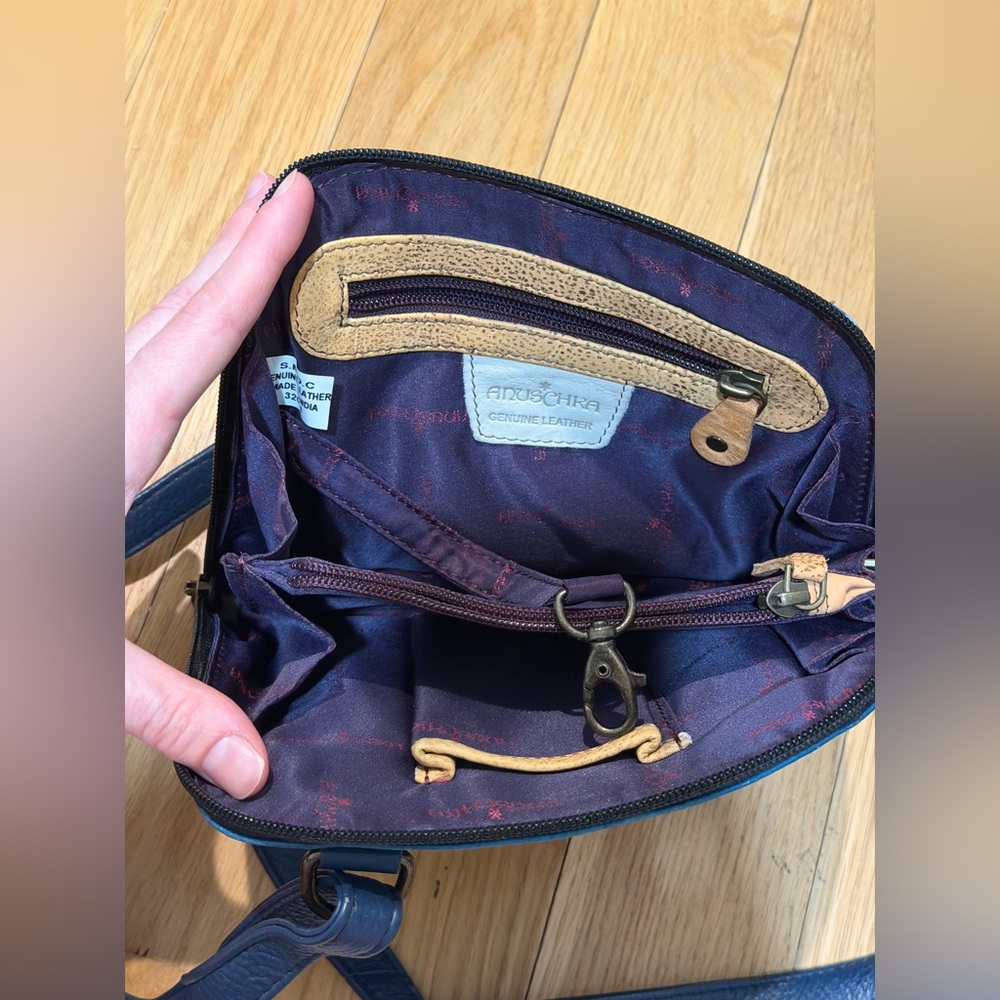 Anna by Anuschka Small Multi Compartment Zip-Arou… - image 16